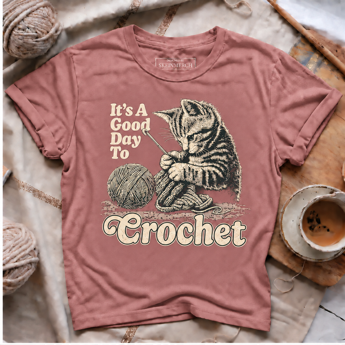 It's A Good Day To Crochet Cat T-shirt - Rose gold