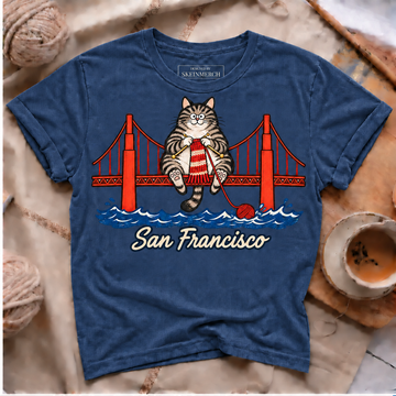 San Francisco Knitting Cat T-Shirt with floating yarn ball - Navy